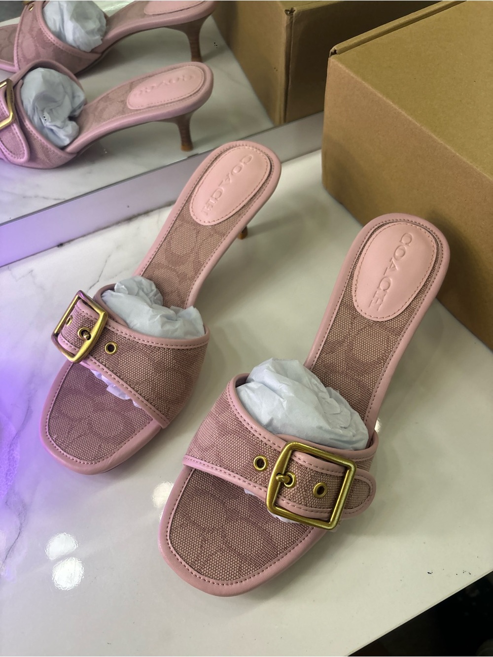 COACH Pink Margot Sandal Kiteen Heel Size 39 - Picture 2 of 7